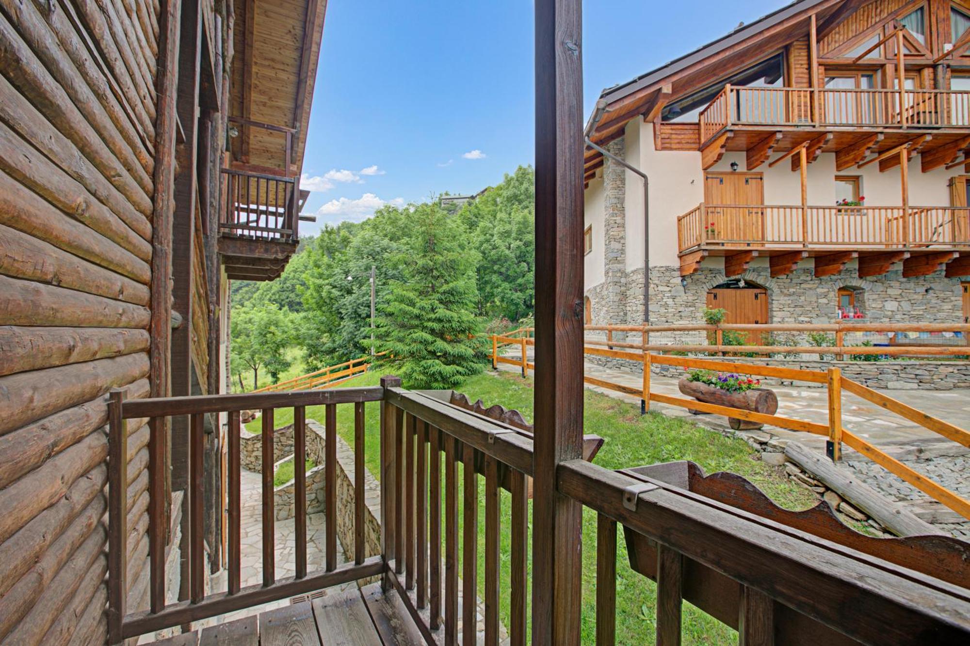 Residence Cianfuran- Happy Rentals Бардонеккия Экстерьер фото
